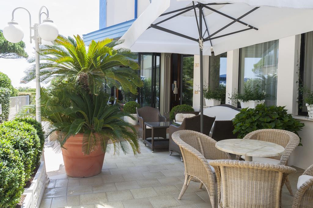 Hotel Plaza Esplanade