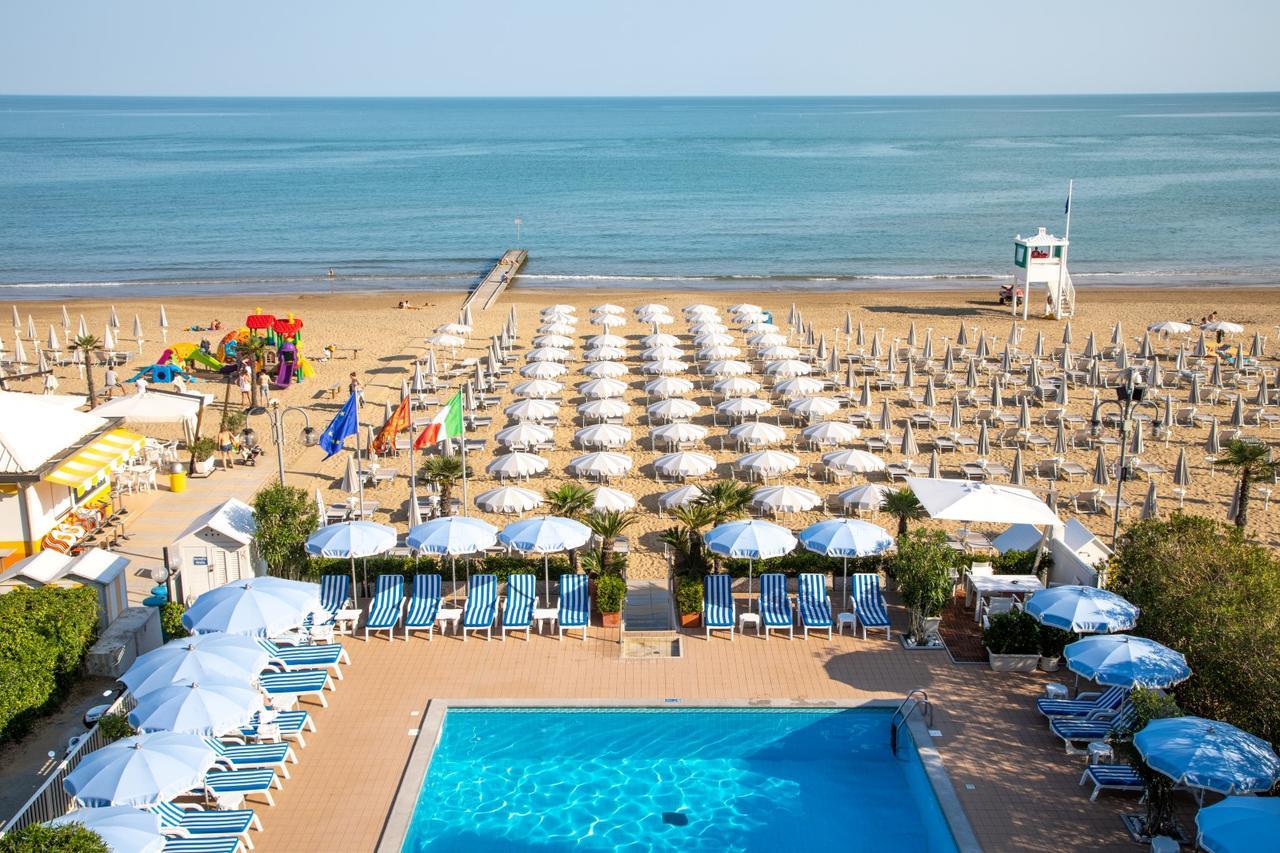 Plaza Esplanade Hotel